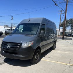 2019 Mercedes-Benz Sprinter 2500