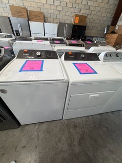 Whirlpool Washer and Dryer Set