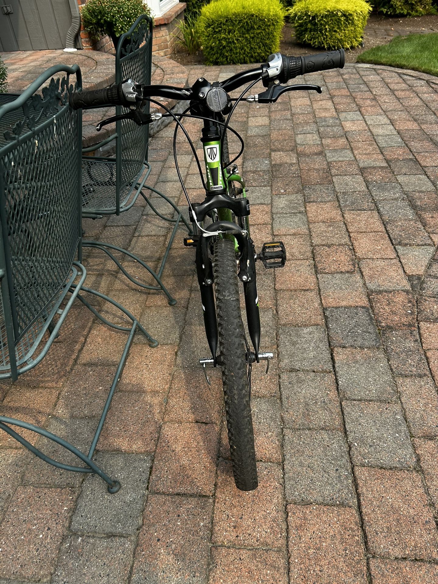Trek MT220 24” Wheels Kids Mountain Bike for Sale in Issaquah, WA