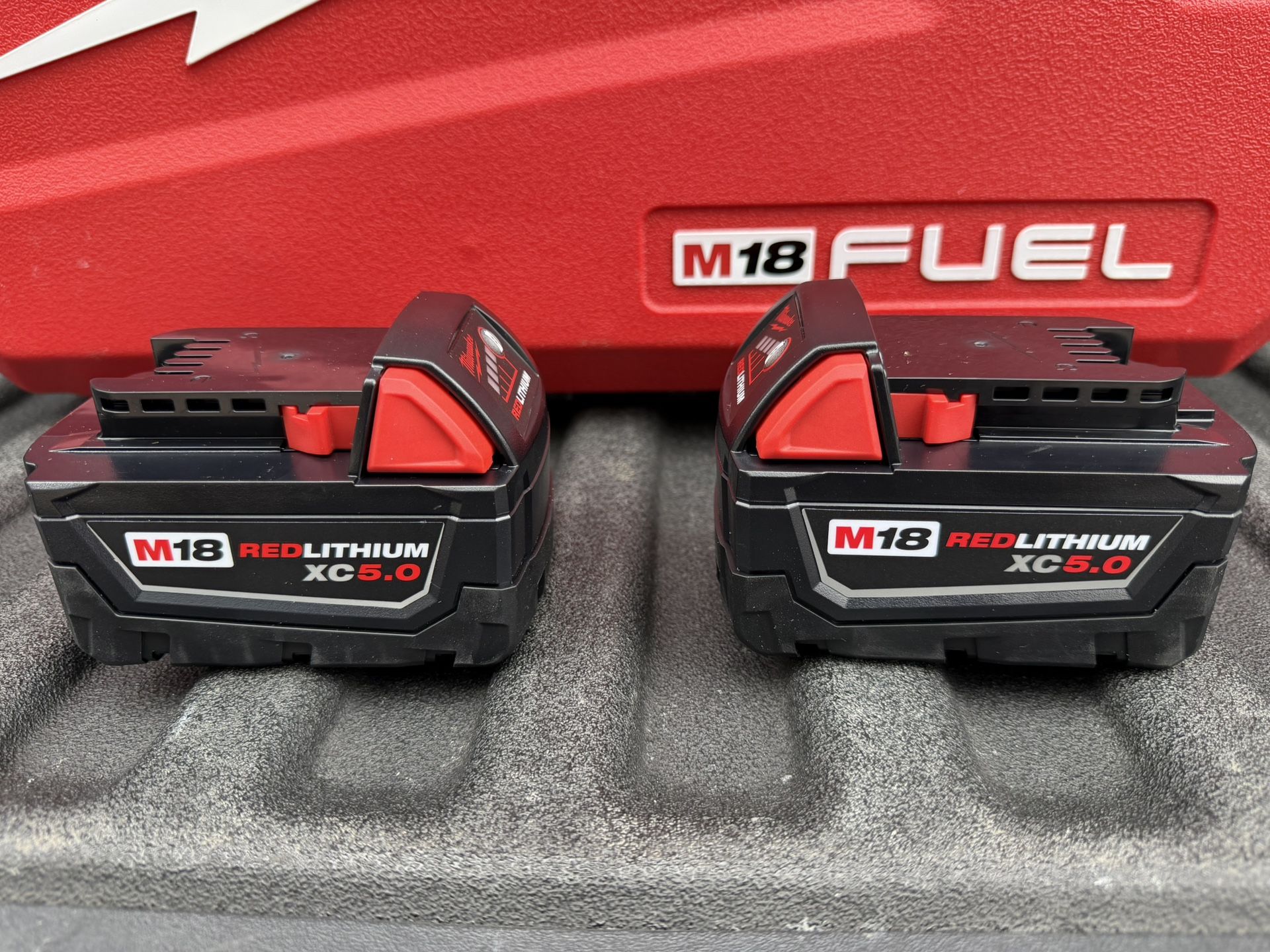 Milwaukee M18 REDLITHIUM XC 5.0 Battery NEW – $67 c/u o 2 por $120