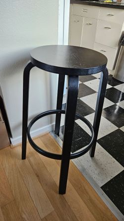2 Bar Stools