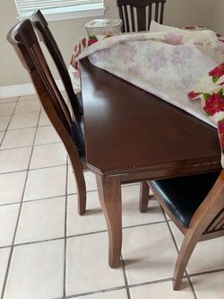 Dining table with 6 chairs