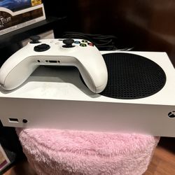 Xbox Series S With Controller And Mic 