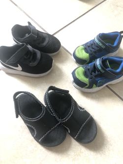 toddler shoes ( size 6)
