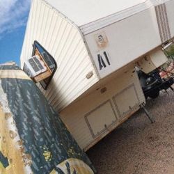 All Right I Am Selling It A Fifth Wheel For $2500 Cash. If You're Interested Let Me Know