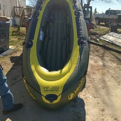Inflatable 6 Man Boat