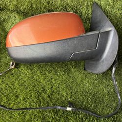 2008 Chevy avalanche driver left hand side mirror 