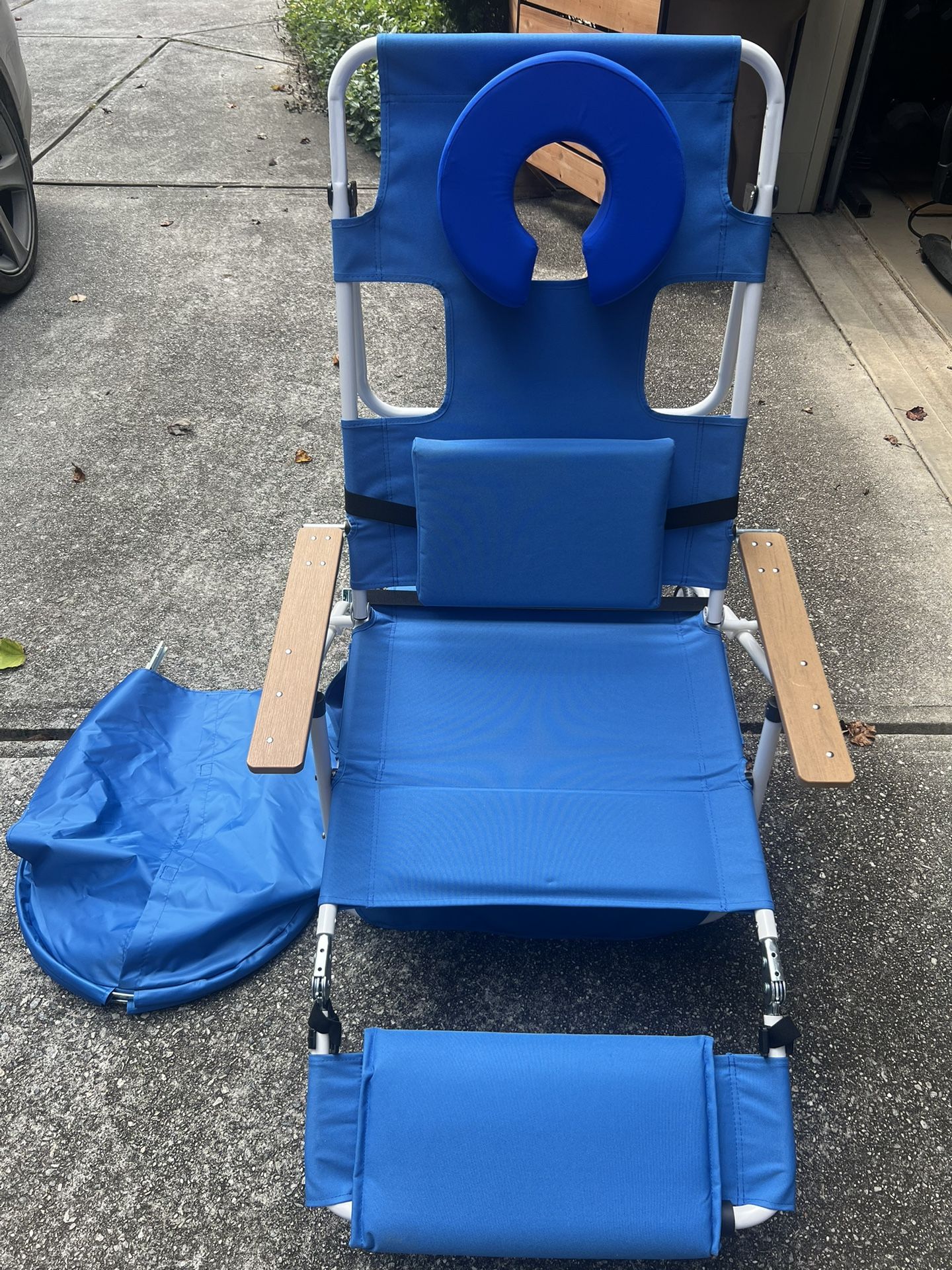 Minndudu Beach Chair with Canopy