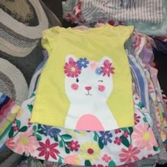 Baby clothes / Tons of outfits