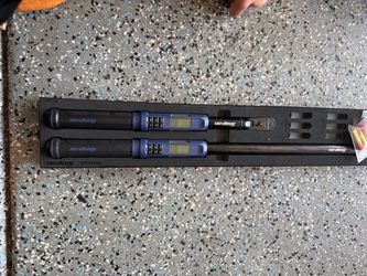 SNAP ON 1/2 & 3/8 TORQUE WRENCH SET