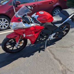 Vitacci Gtt250 Parting The Bike Out 
