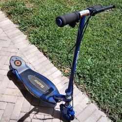 Razor Electric Scooter. Was Working. No Charger 