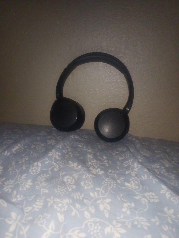 Sony WH-CH520 wireless headphones