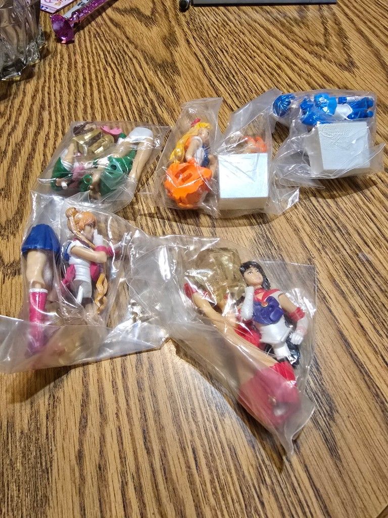 Japanese Gashapon Capsule Toy Figurine