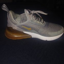 Nike Like New Si Ze 7