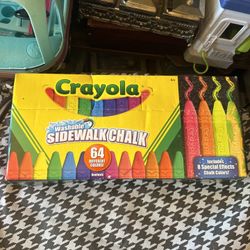New Crayola Sidewalk Chalk 64 Colors