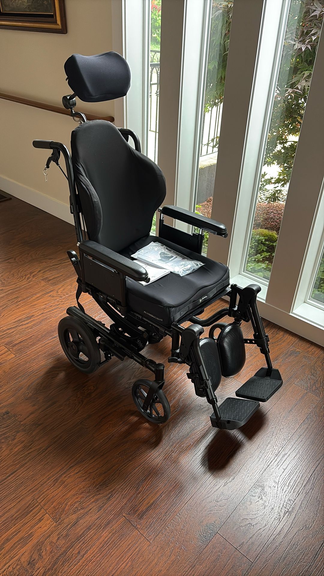 Tilting Wheelchair 