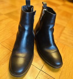 Zara Collection Pre owned Leather Ankle Boots, Fur Lining, 8.5 Size