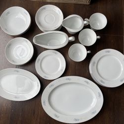 Royal M by Mita Japan Alice M143 fine China set 27 pieces  