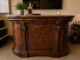 Home Bar and Barstools (4)