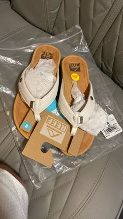 Reef Sandels Pacific Females Size 8