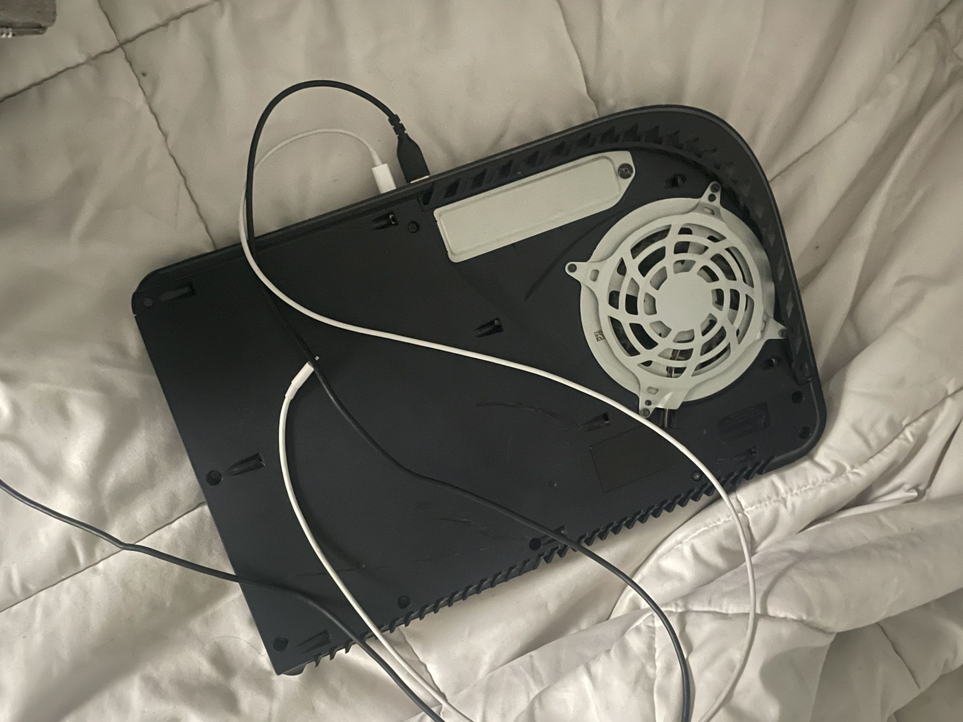 PS5 NO FACEPLATES OR STAND. TWO CONTROLLERS AND USB C WIRE.