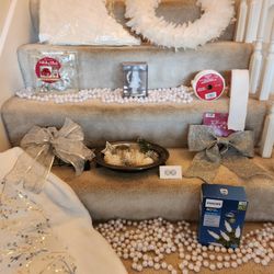 🎄Silver/Winter Wonderland Christmas Theme🎄Tree Skirt/Pearl Bead & Fur Ribbon Garlands/LED Lights/Topper/Vase/Wreath/Table Decor