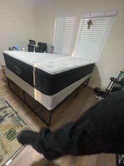 Full size mattress