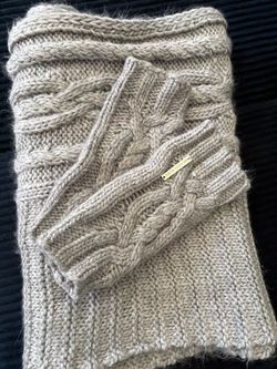 Michael Kors Cable Knit Scarf and Gloves Set