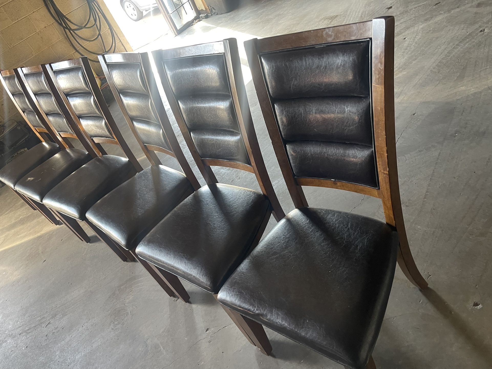 dinner table and chairs