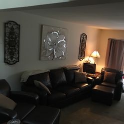 Make Me An Offer BROWN ITALIAN LEATHER COUCH/SOFA  CHAIRS AND OTTOMANS ALSO   2 Sets Available