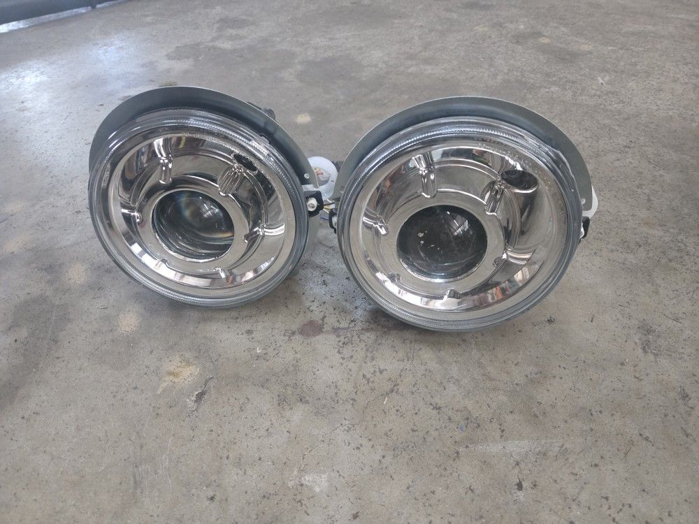 15 G Wagon Headlights