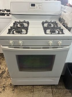 Whirlpool White 30” GAS Stove