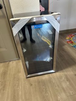 Homelabs fridge New in Box