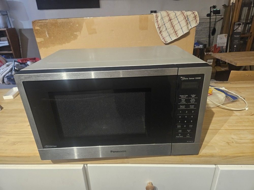 Panasonic Microwave Nn-sn67ks