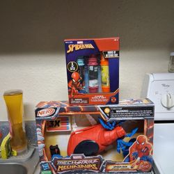 Brand new spider man wrist nerf gun with chuck Pickup Between 2;00-10:40 Pm Rainbow/charleston Cash Only Read Description 