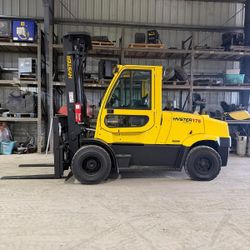 2020 Hyster forklift 18,000lbs Capacity