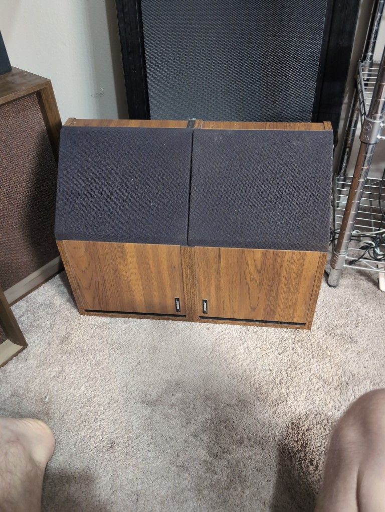 Bose Bookshelf Speakers