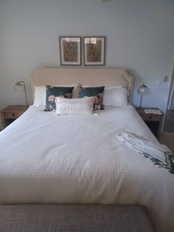 CA King Bed