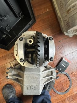 Differential With Brand New Axles