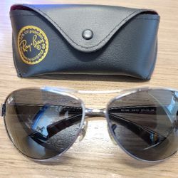 RB3386 - Ray-Ban LIKE NEW $80