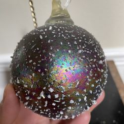 International 3”D Iridescent Glass Ball