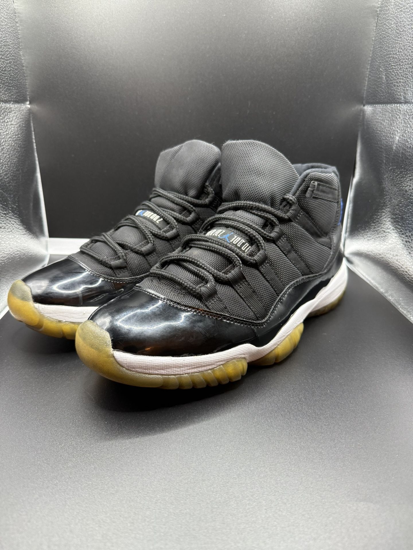 Air Jordan 11 Retro Men's Size 10.5 Space Jam 2009 (378037-041)