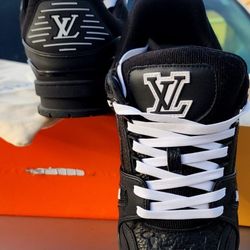 LV Trainer Sneaker