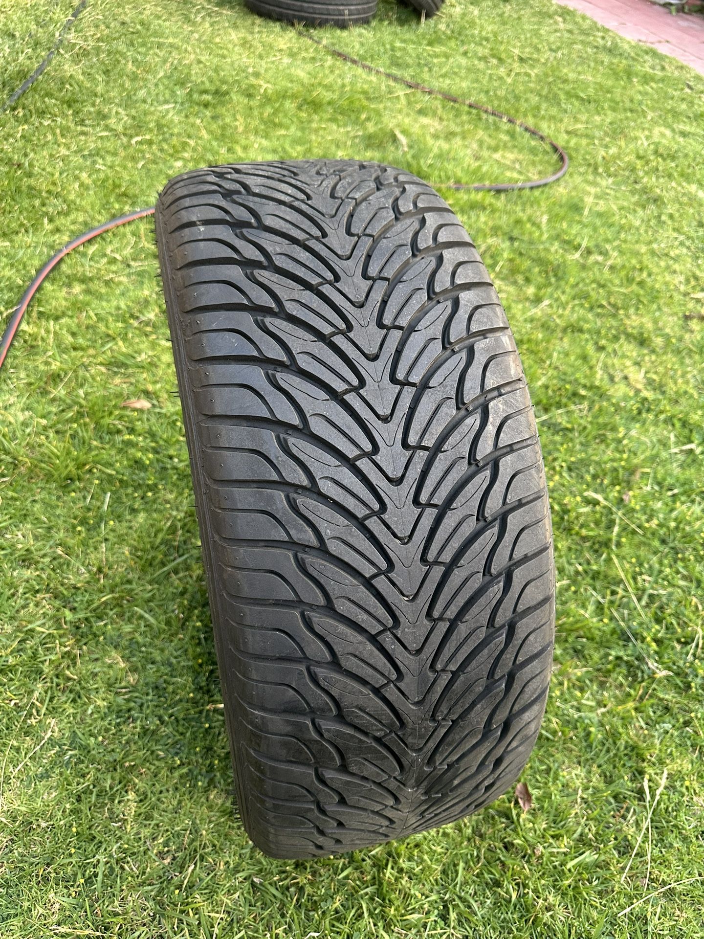 P275-45-R20” Federal Couragia Tire 