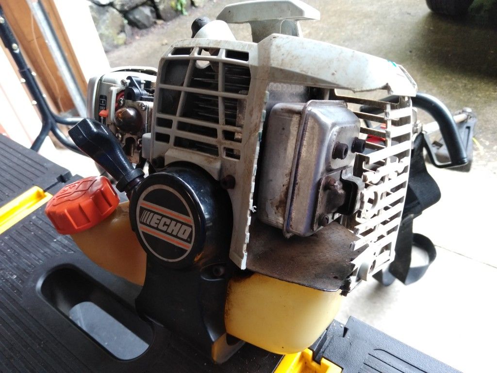 Echo SRM 210 String Trimmer for Sale in Enumclaw, WA OfferUp