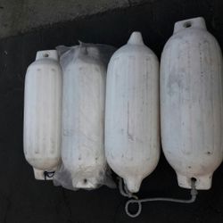 Boat fenders 