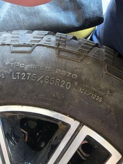 Good year 275/65R20 With GMC STOCK RIMS