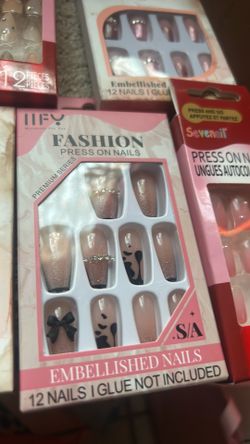 Press on nails 18 pack