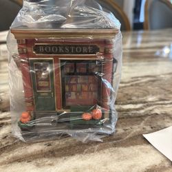 Bath And body Works Wallflower Bookstore 